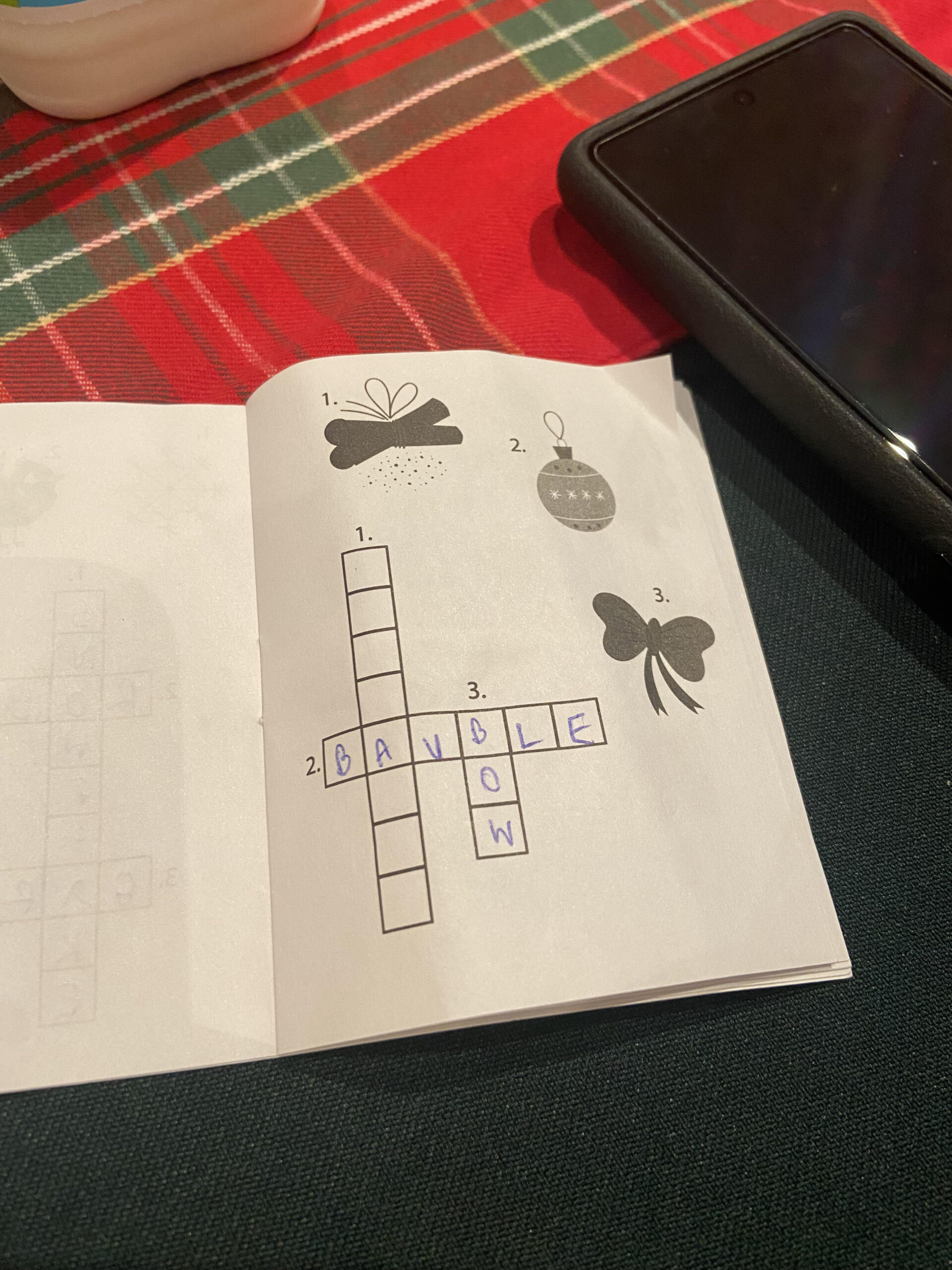 Christmas Cracker Crossword Has 10 Of Us At The Dinner Table within Christmas Cracker Saying Crossword Clue