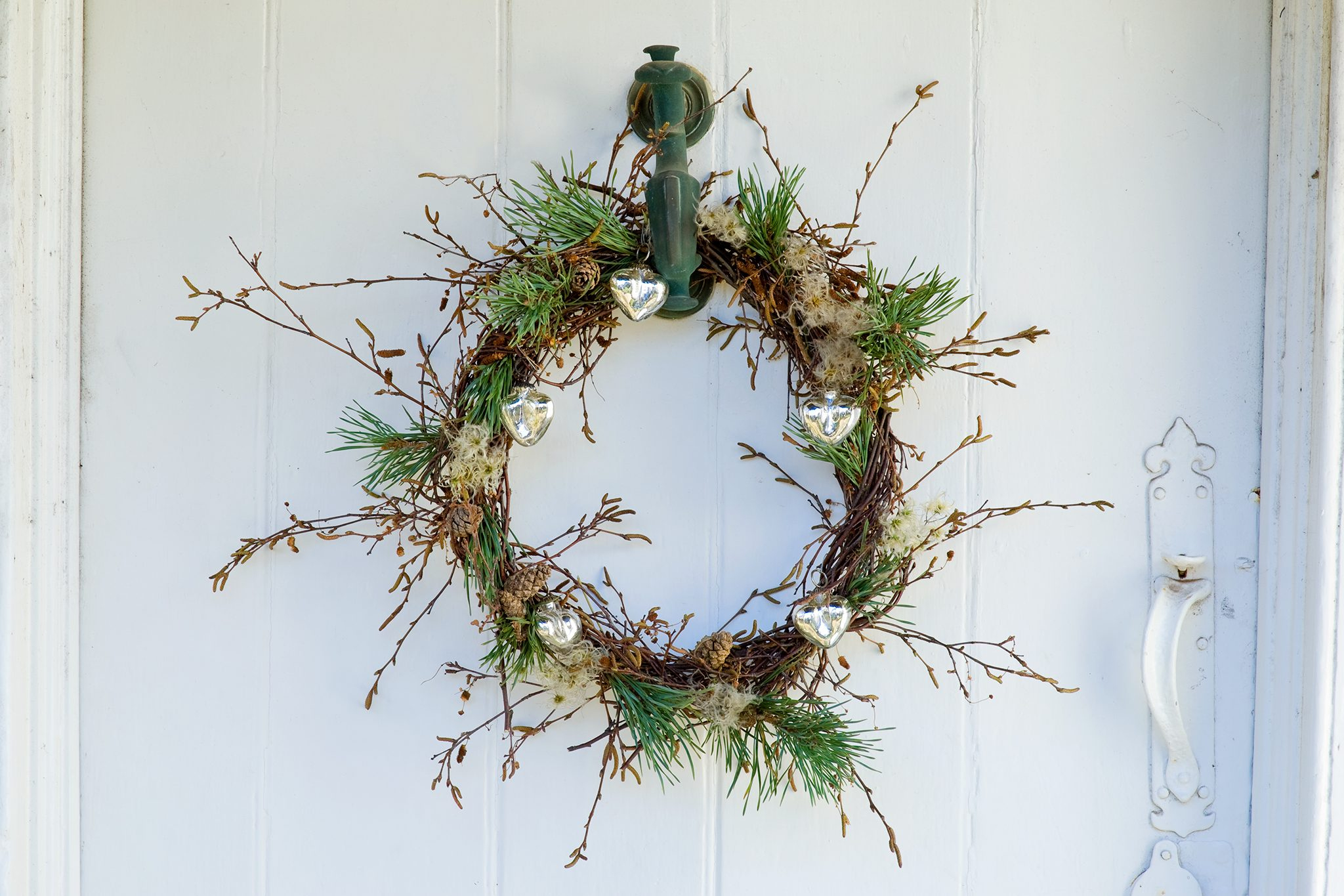 contemporary christmas door wreath bbc gardeners world magazine in christmas wreath material crossword Contemporary Christmas Door Wreath | Bbc Gardeners World Magazine in Christmas Wreath Material Crossword