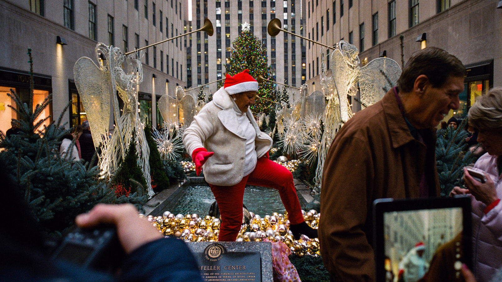 holiday madness in midtown manhattan the new york times intended for kiss under this christmas decoration crossword clue Holiday Madness In Midtown Manhattan - The New York Times intended for Kiss Under This Christmas Decoration Crossword Clue